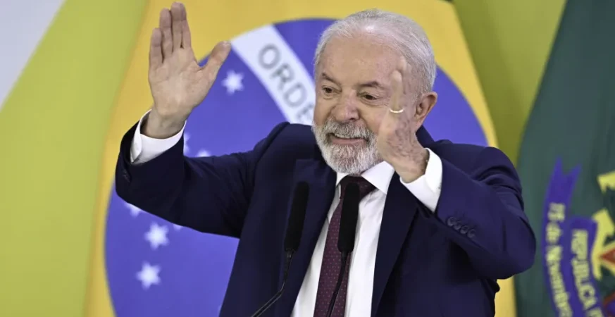 Lula sanciona lei do marco regulatório da vacina contra o câncer