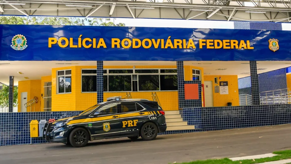 PRF inicia Operação Semana Santa na madrugada desta quinta-feira