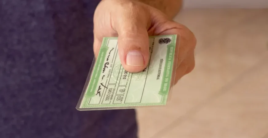 Prazo para tirar e regularizar título de eleitor vai até 6 de maio