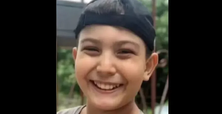 Irmão chora a morte de menino autista em estação de esgoto:
