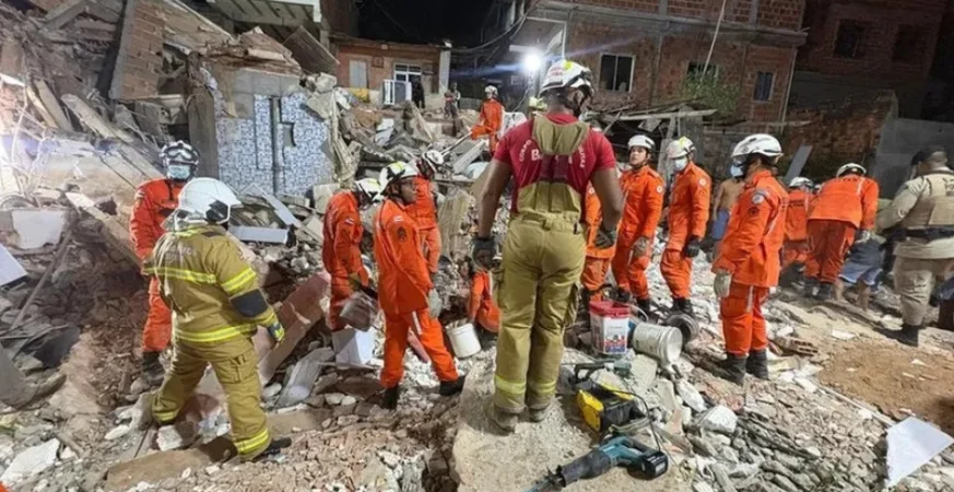 Desabamento de prédio deixa um morto e três feridos em Salvador