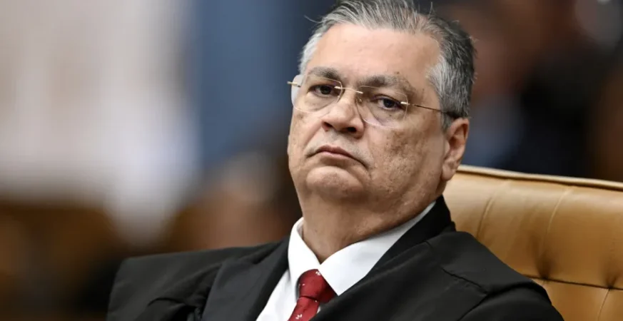 STF determina fim de aposentadoria compulsória para juízes condenados