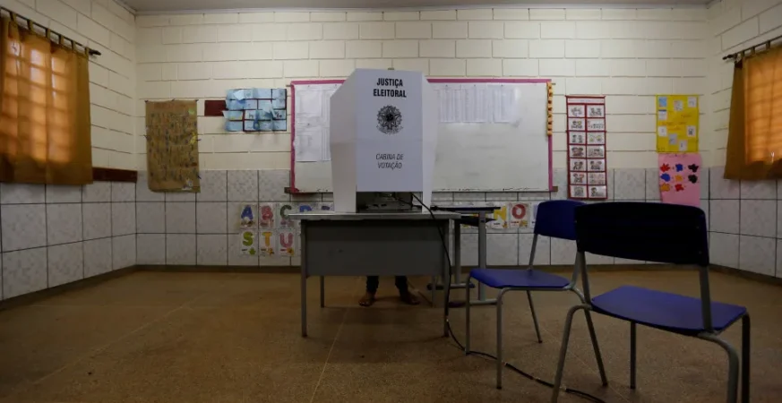 Eleições 2026: eleitor pode se inscrever para ser mesário voluntário