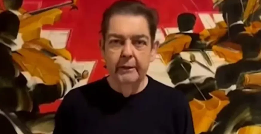 Faustão tem alta adiada e segue internado para