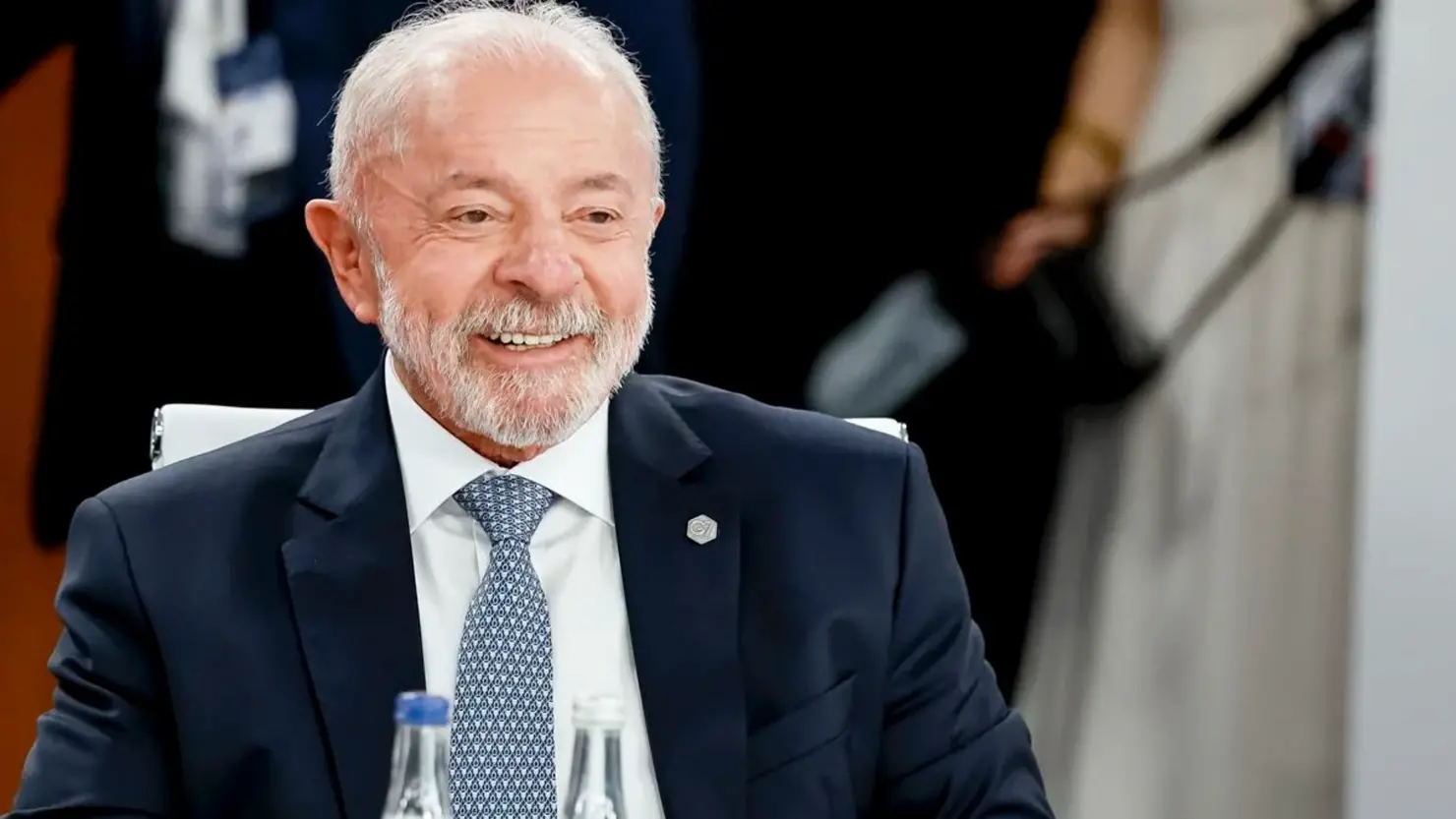 Lula presta solidariedade à Venezuela e pede minuto de silêncio durante cúpula do Mercosul