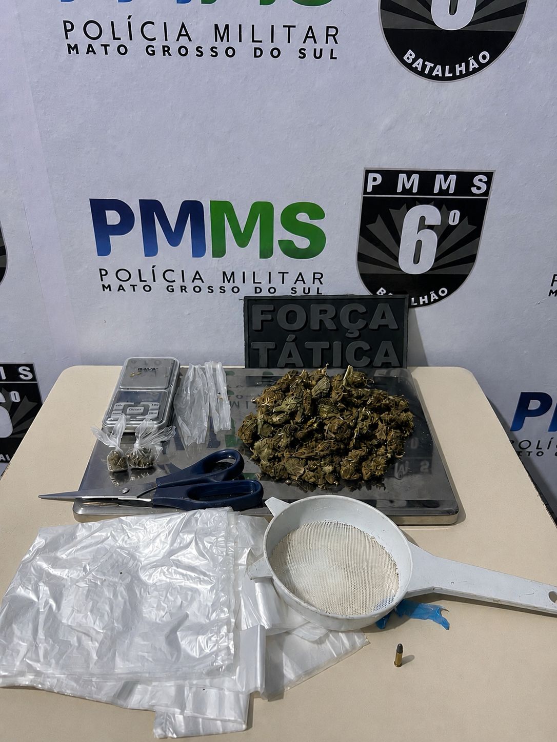 POLÍCIA MILITAR DESARTICULA PONTO DE TRÁFICO E REFORÇA SEGURANÇA EM CORUMBÁ