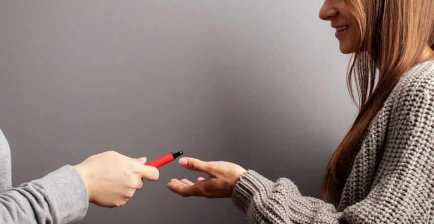 INCA alerta para os riscos de cigarros com sabor e aroma entre jovens