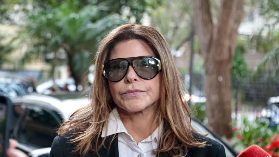 Cristiana Oliveira rebate críticas sobre idade: