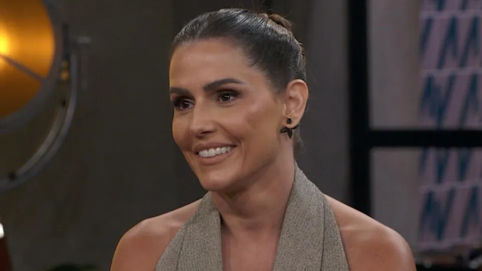 Deborah Secco relata que teve arma apontada para ela no trânsito