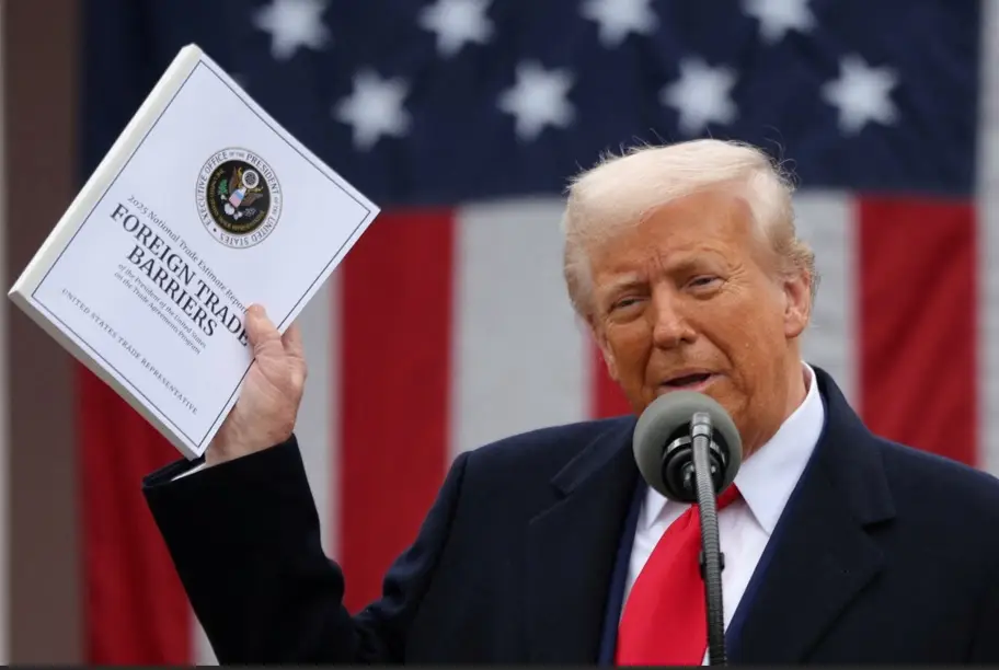 Trump ameaça impor tarifas à União Europeia após multa bilionária aplicada ao Google