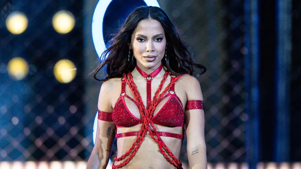 Anitta revela capa de seu novo álbum,