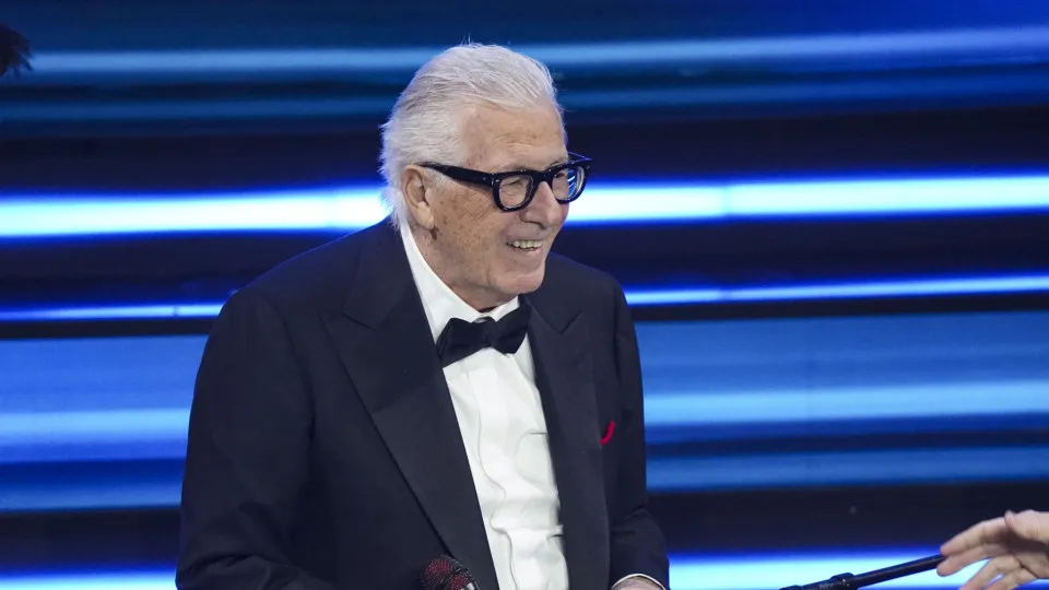 Morre Peppino di Capri, voz de “Champagne” e “Roberta”, aos 86