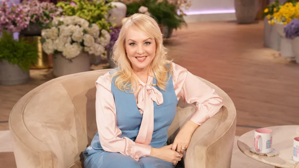 Já trabalhei para gente assim, diz atriz que vive chefe deslumbrada de