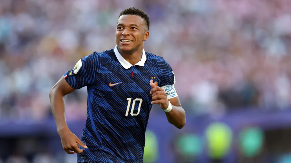 Kylian Mbappé retorna à franquia EA Sports FC como estrela da capa do jogo