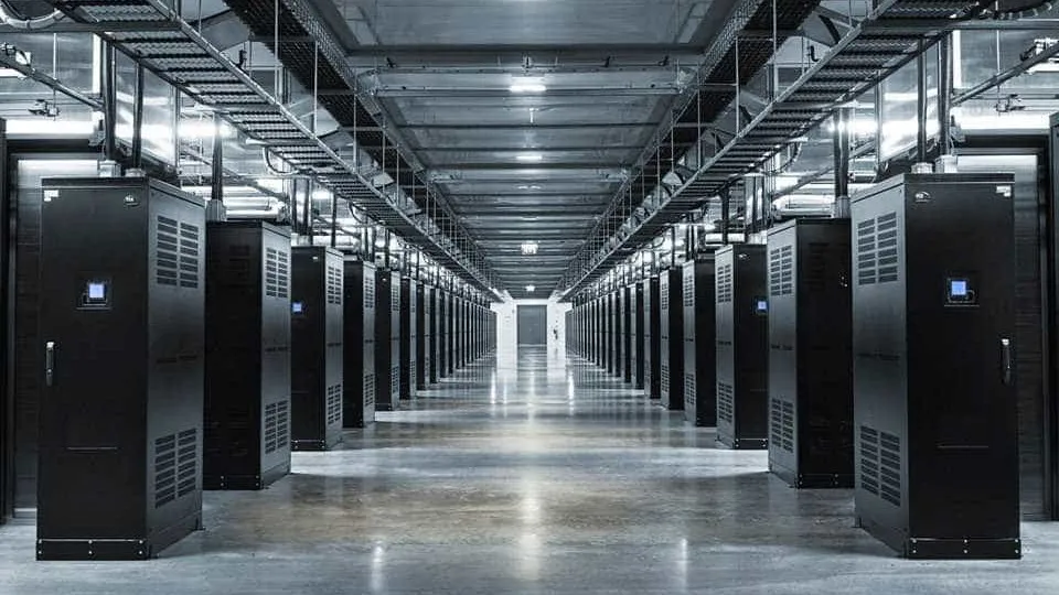 EUA: data centers são bons para produtividade, mas podem disparar inflação, diz membro do Fed