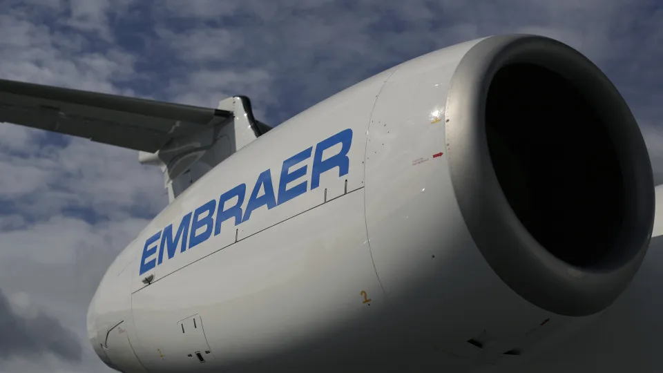 Jato da Embraer passa a oferecer sistema de pouso automatizado