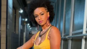 Ex-BBB Natália Deodato chora nas redes e fala sobre resiliência