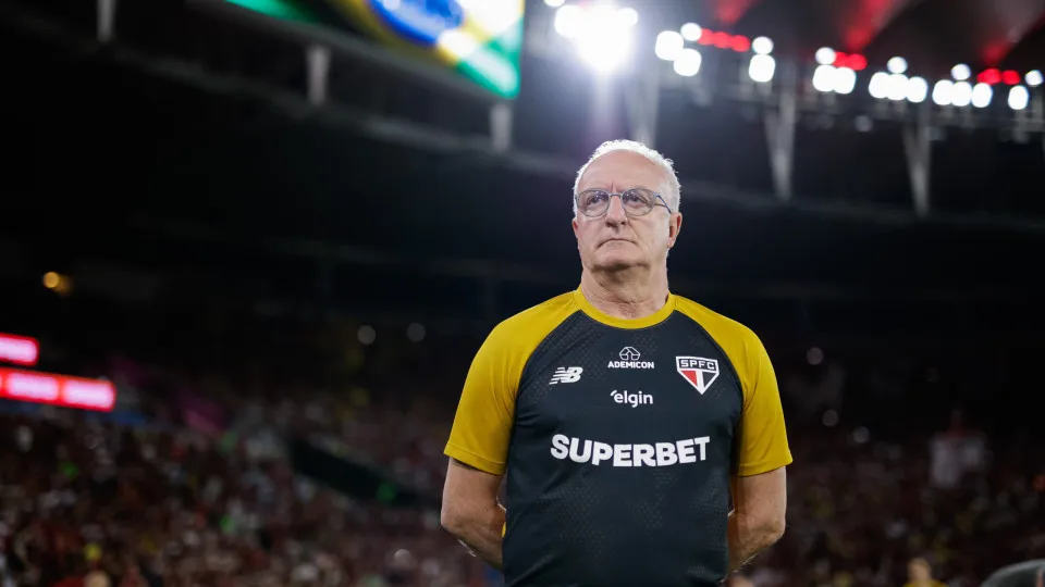 Dorival festeja vitória sobre Bolívar, mas adverte: