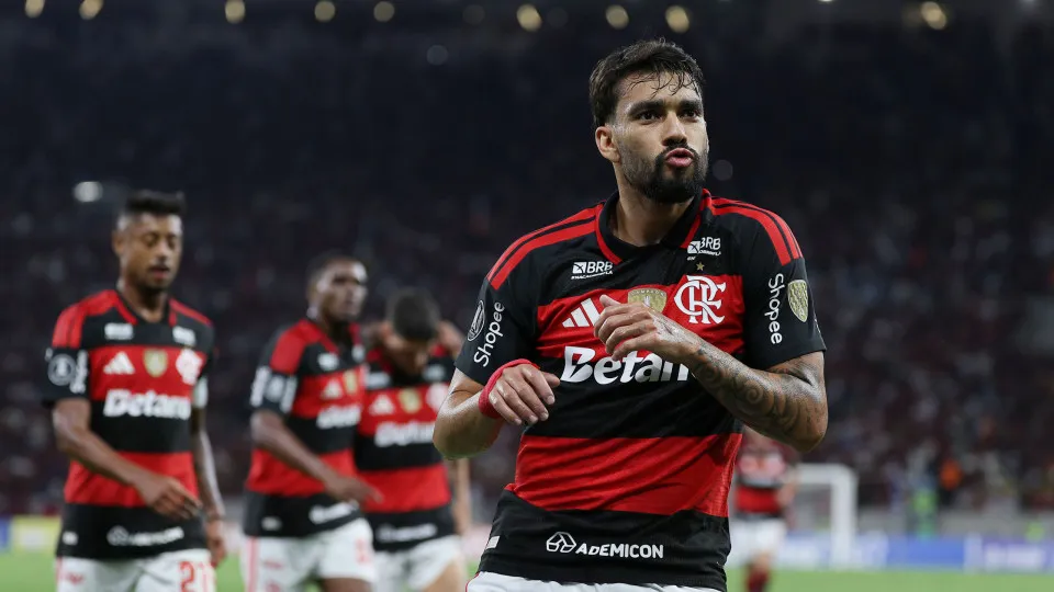 Flamengo pega o Vitória no Maracanã para quebrar jejum e encostar no Palmeiras