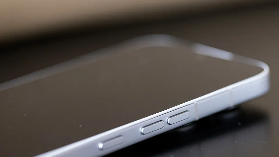 Botão de ligar do celular esconde funções úteis; conheça cinco