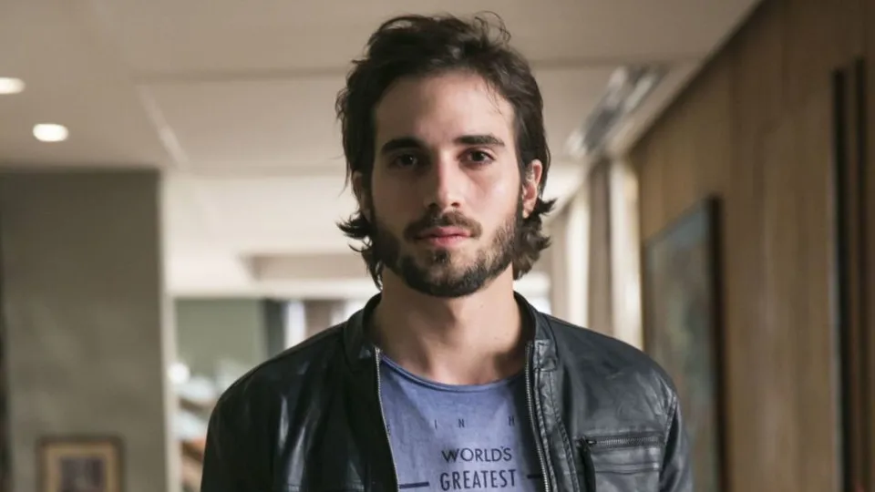 Após relatar crise, Fiuk revela valor do seu custo de vida mensal