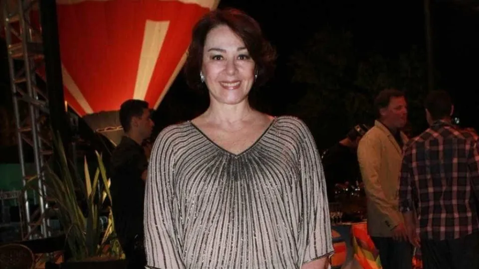 Nívea Maria diz viver fase assexual: