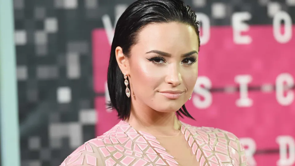Demi Lovato agita multidão em show com Pabllo Vittar durante Rock in Rio