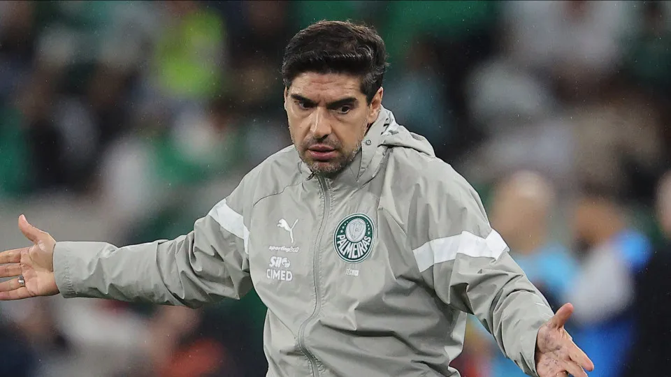 Abel é empurrado do Palmeiras para o Sporting: