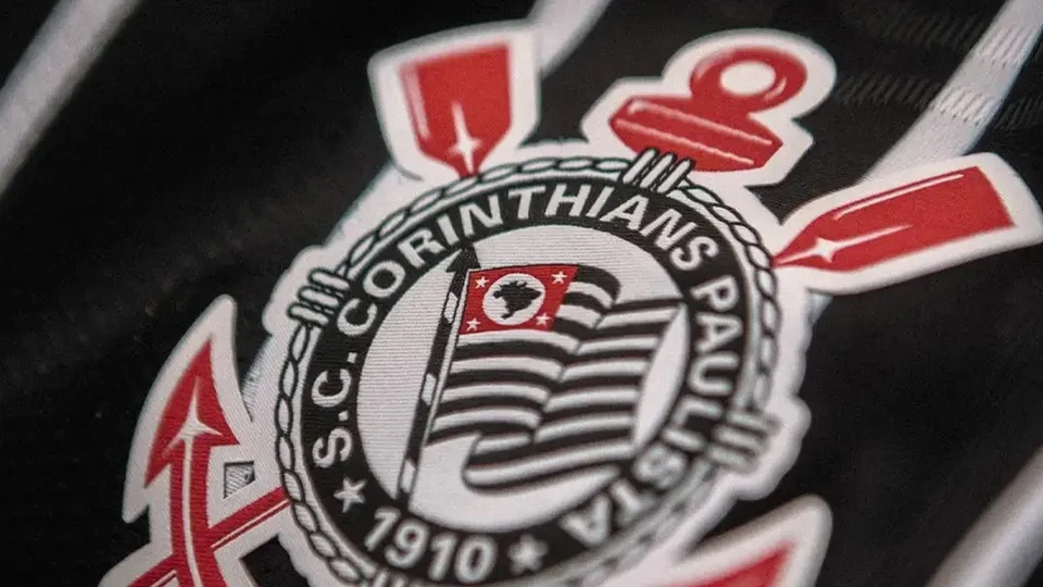 Corinthians perde de virada da Chapecoense e chega ao 4º jogo sem vencer no Brasileiro