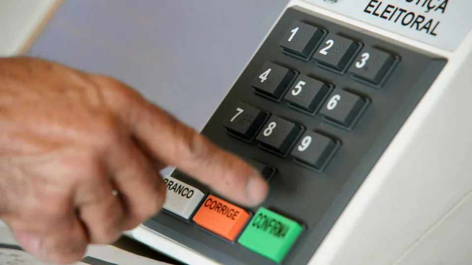 Veja a previsão do tempo para o domingo de eleição nas 27 capitais