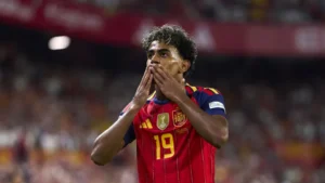 Barcelona goleia o Galatasaray, e Atlético de Madrid vence o Manchester United