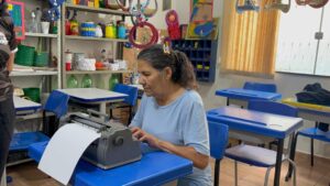 Em centros de idosos e aldeias, Governo de MS expande acesso ao novo RG para toda a população