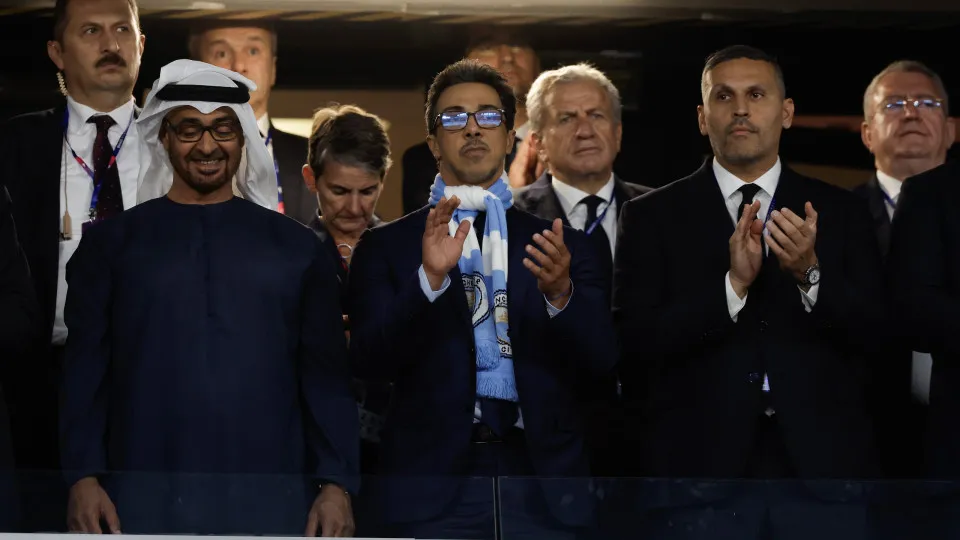 Gary Neville só vê